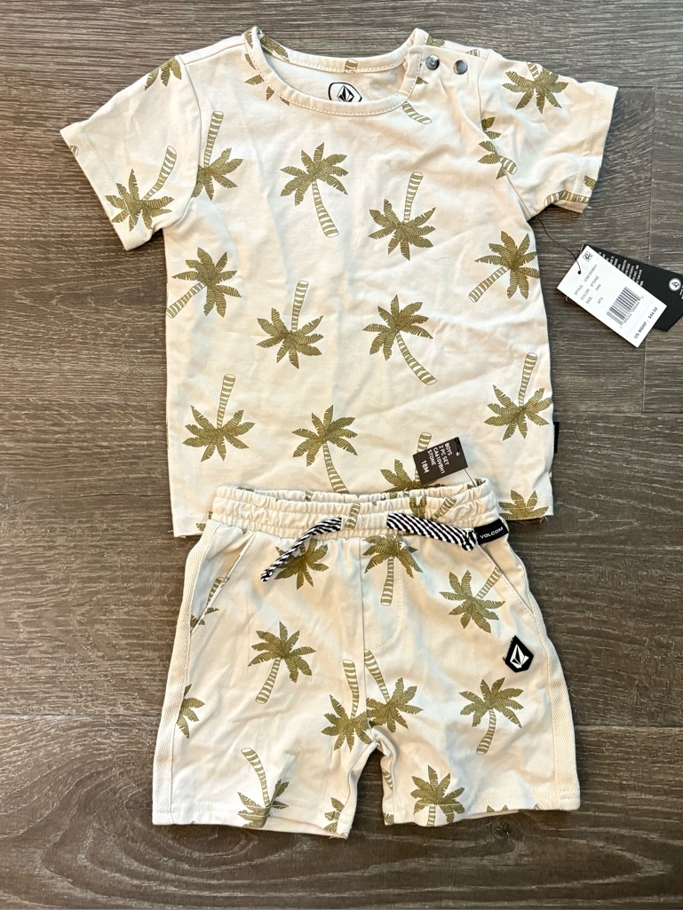 Volcom Palm Tree 2 Piece Outfit  Size 18 Months New